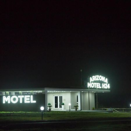 كاستيل فولتورنو Arizona Motel المظهر الخارجي الصورة