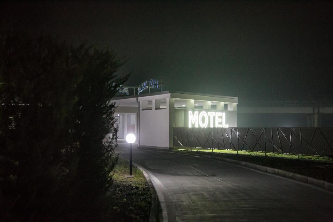 كاستيل فولتورنو Arizona Motel المظهر الخارجي الصورة